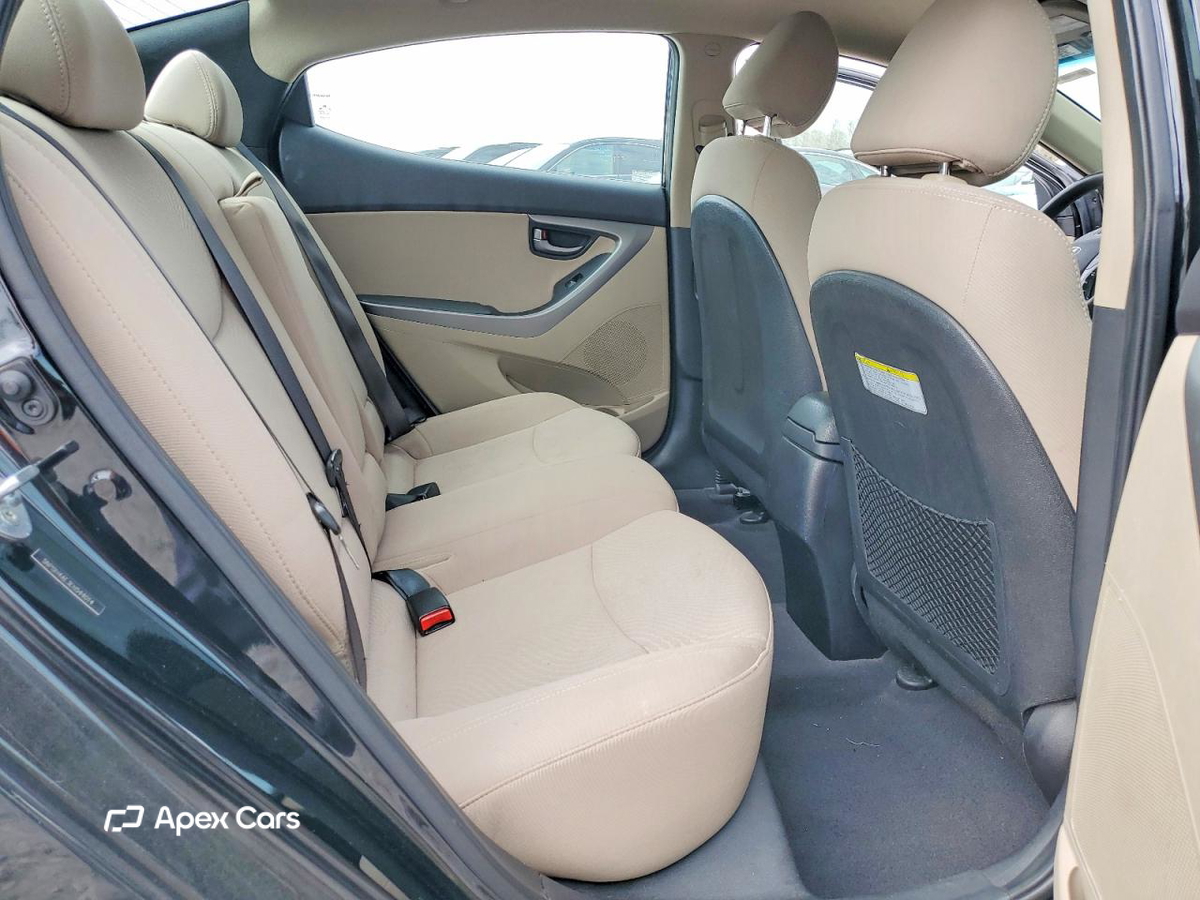 Hyundai Elantra 2014