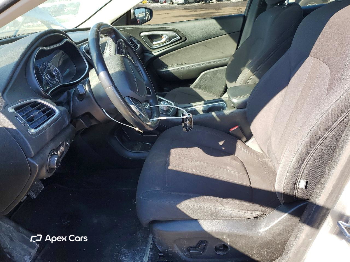 Chrysler 200 2015