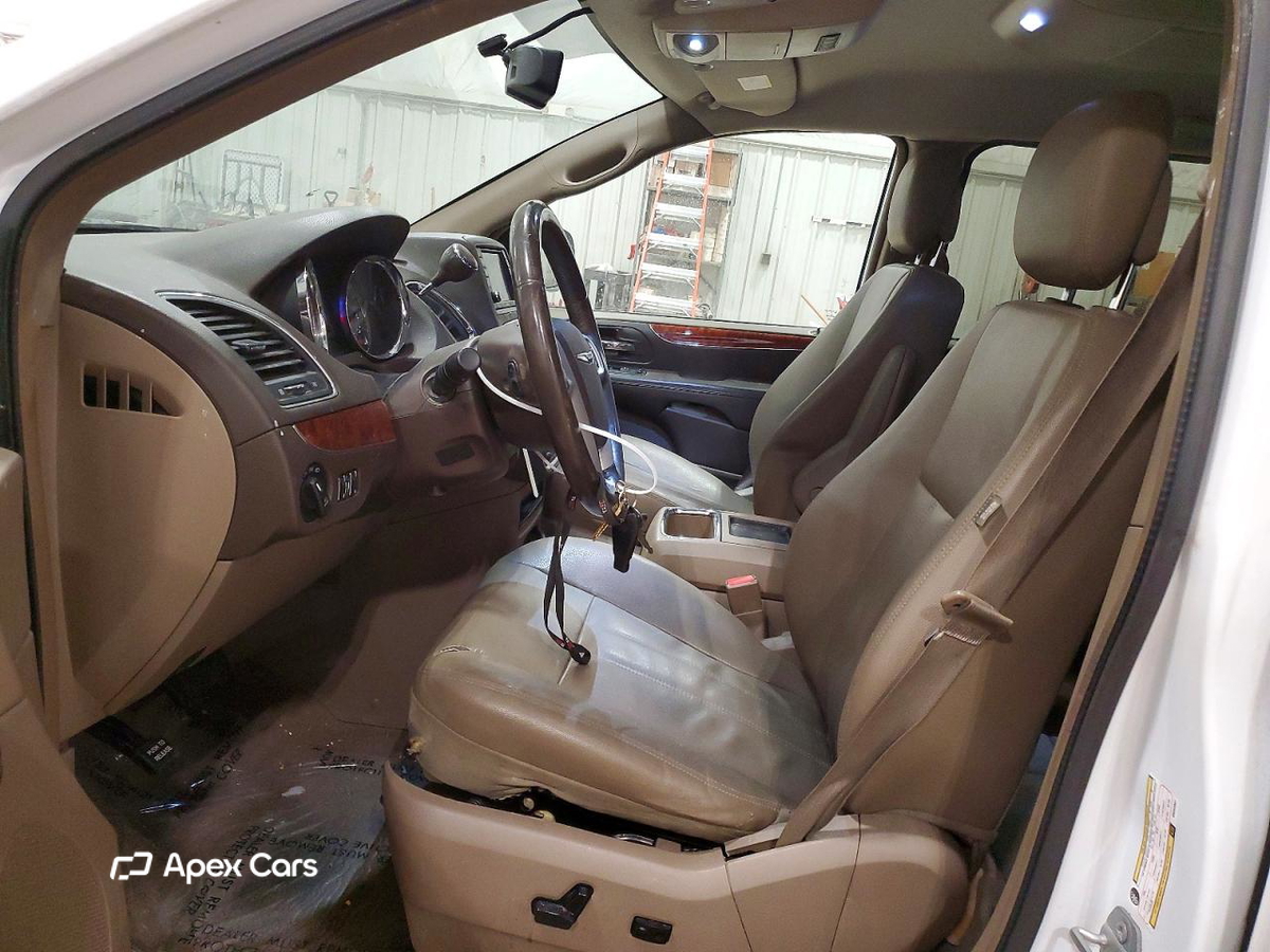 Chrysler Voyager 2016