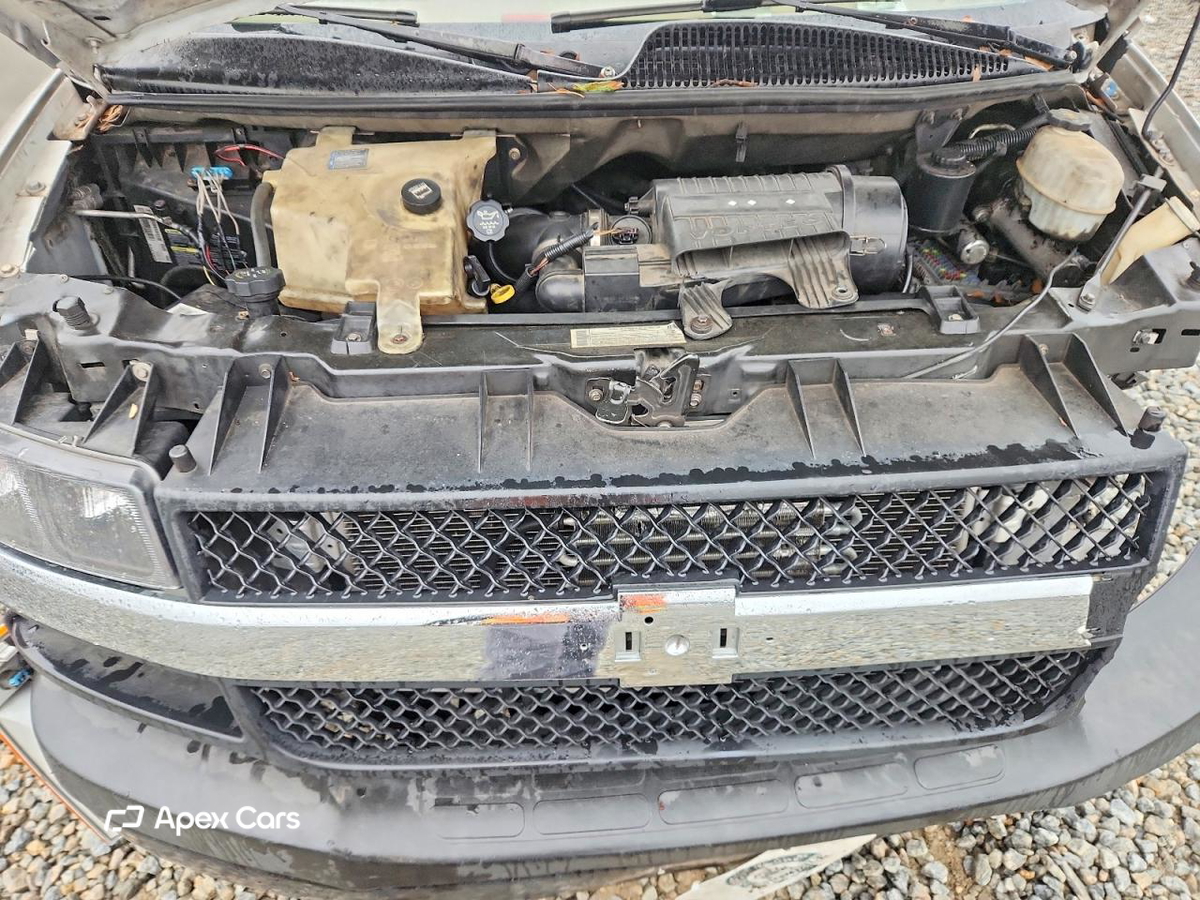 Chevrolet Express 2003