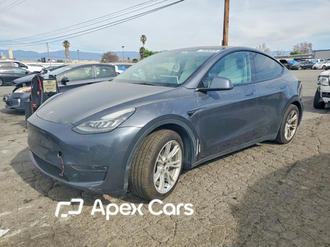 Tesla Model Y 2023 - Image 1 of 14