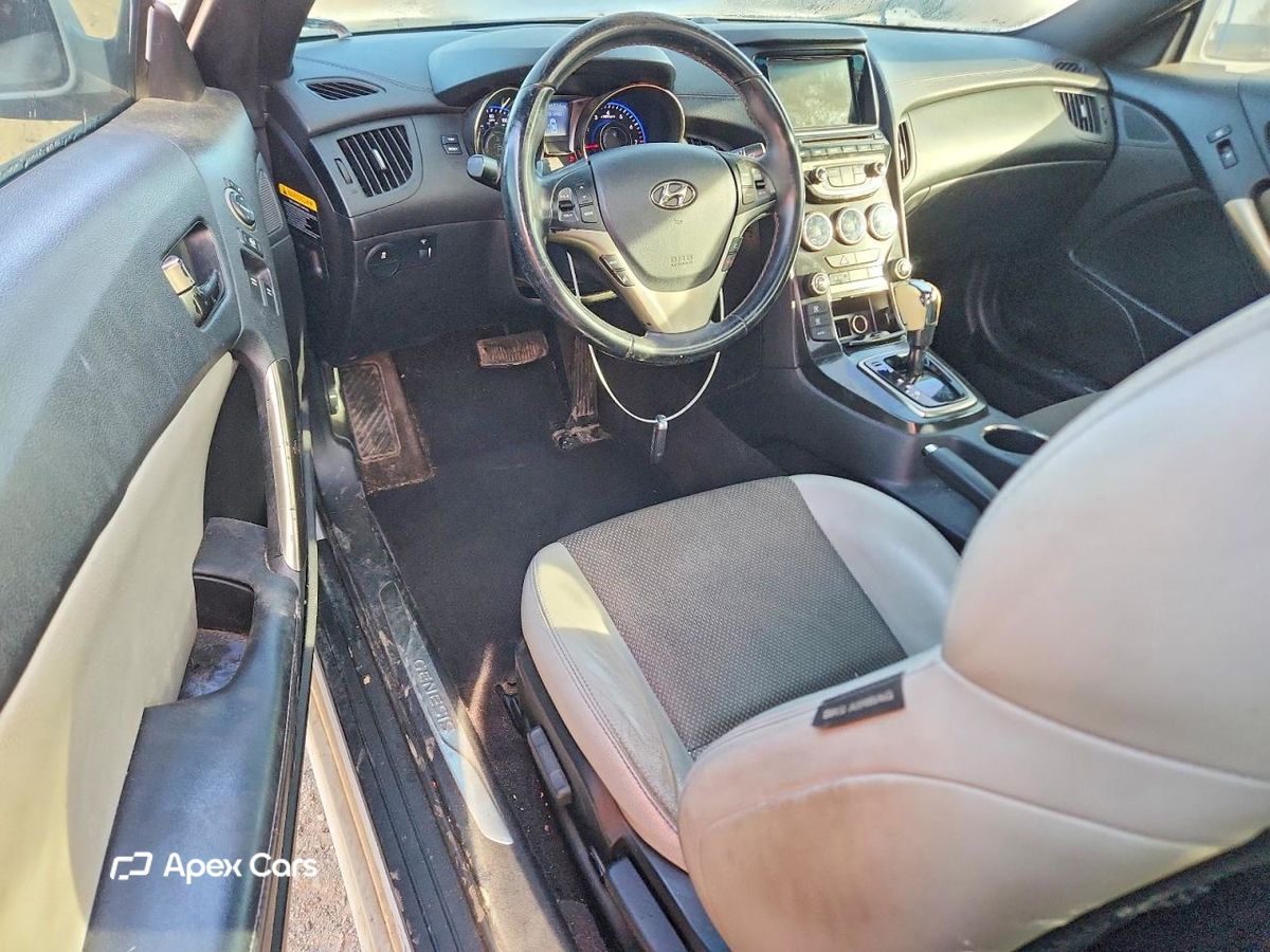 Hyundai Genesis 2013