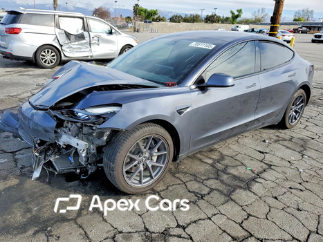 Tesla Model 3 2022 - Image 1 of 14