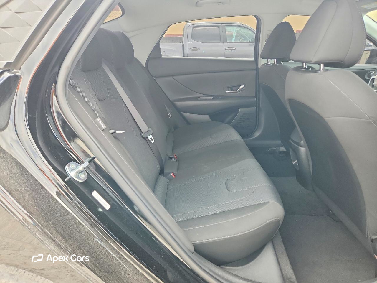 Hyundai Elantra 2025