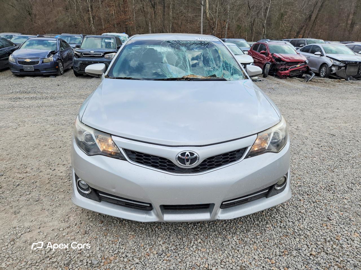 Toyota Camry 2012