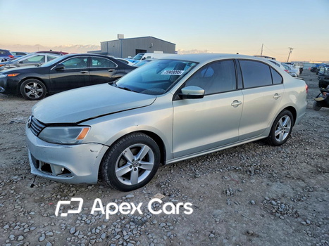 Volkswagen Jetta 2012 - Image 1 of 12