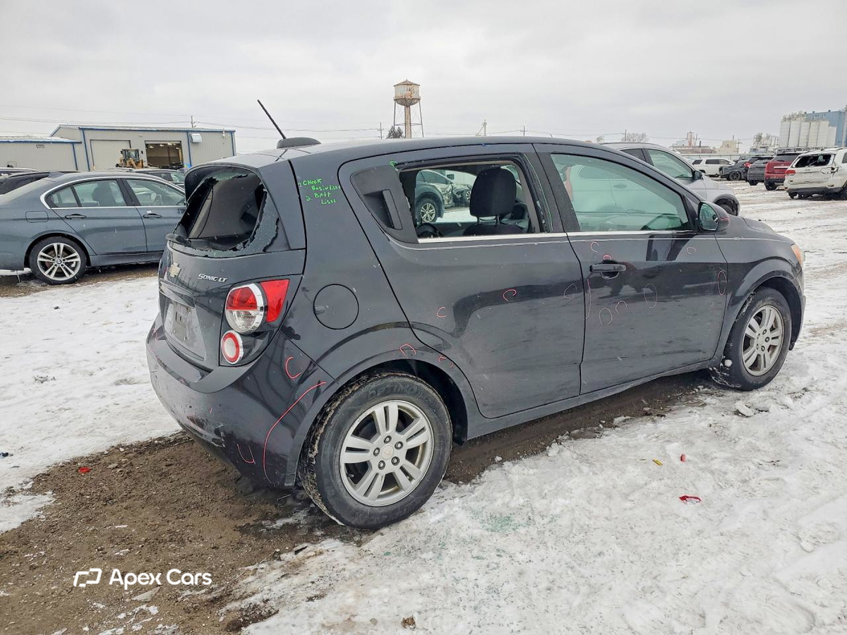 Chevrolet Sonic 2015