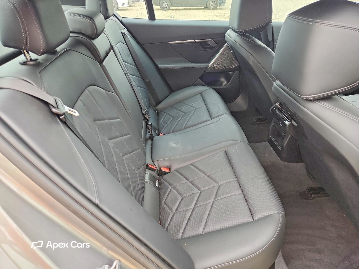 BMW i5 2024