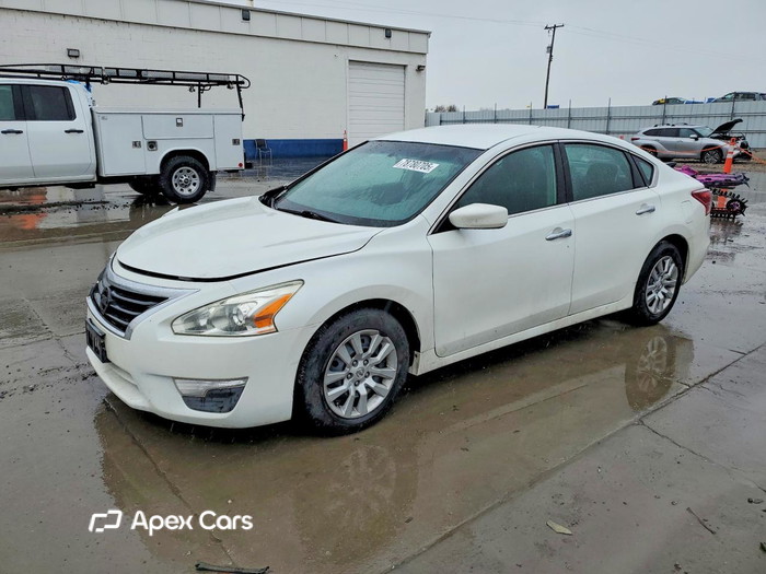 2013 Nissan Altima - Image 1 of 5