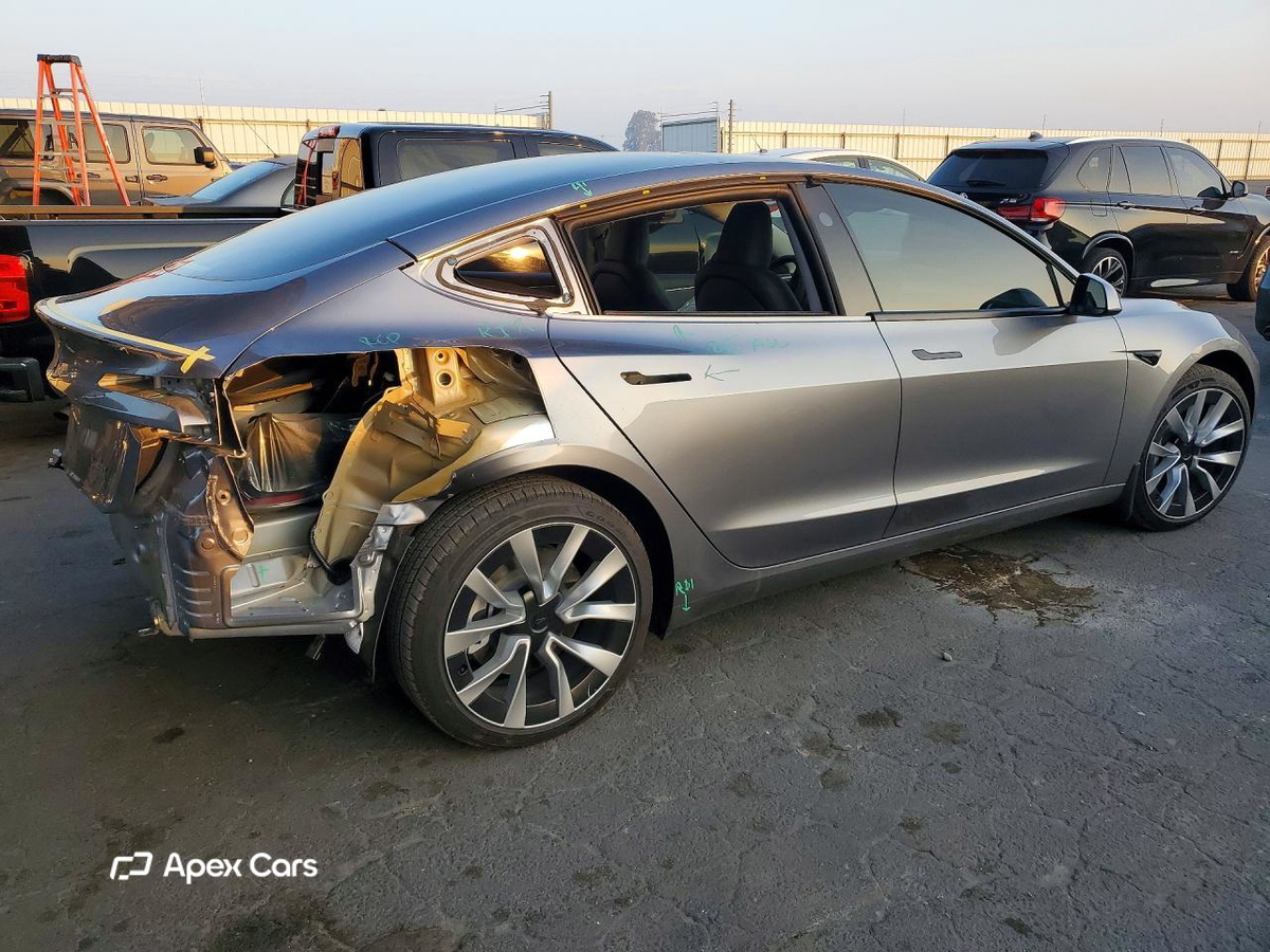 Tesla Model 3 2025