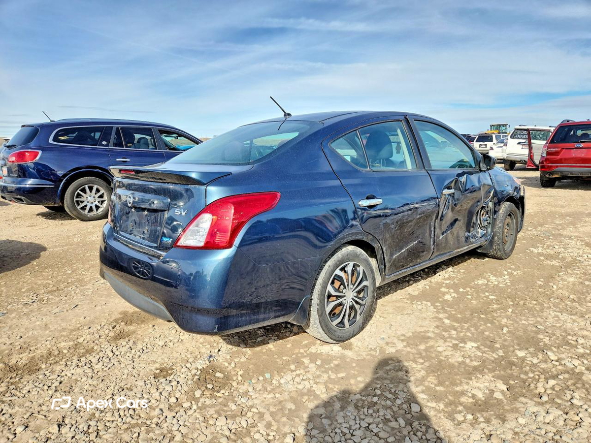 Nissan Versa 2016