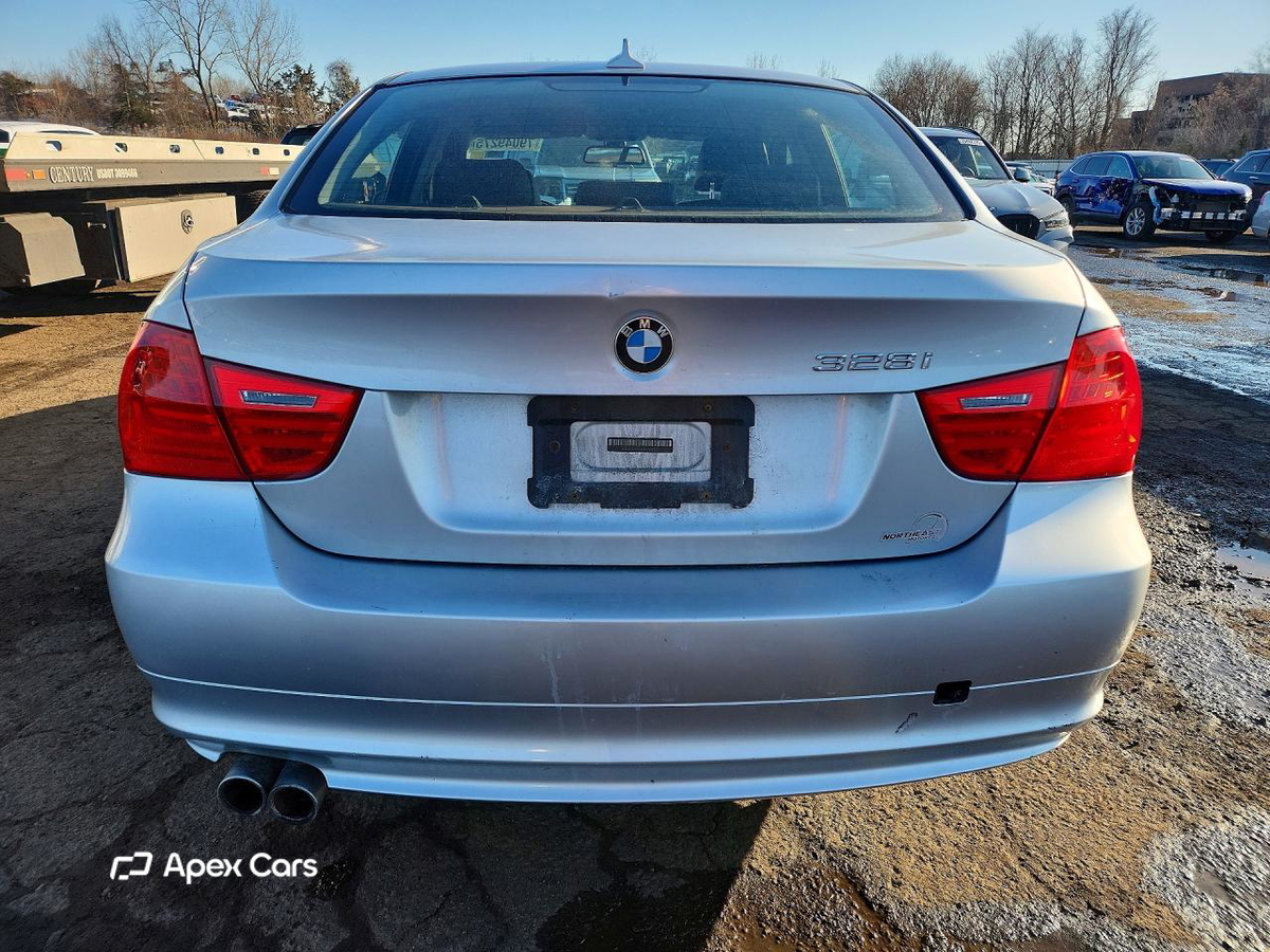 BMW Series 3 2011