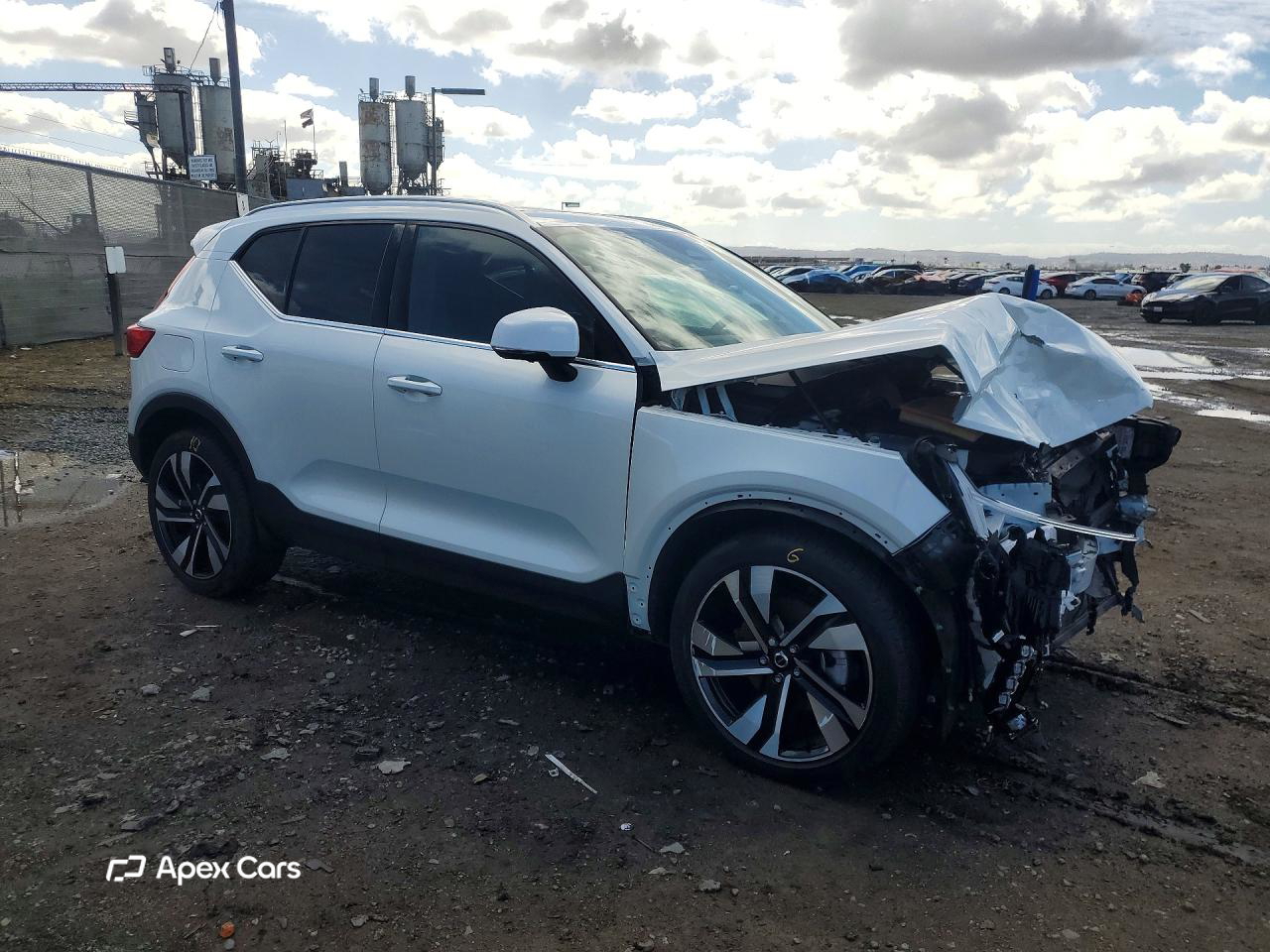 Volvo XC40 2023
