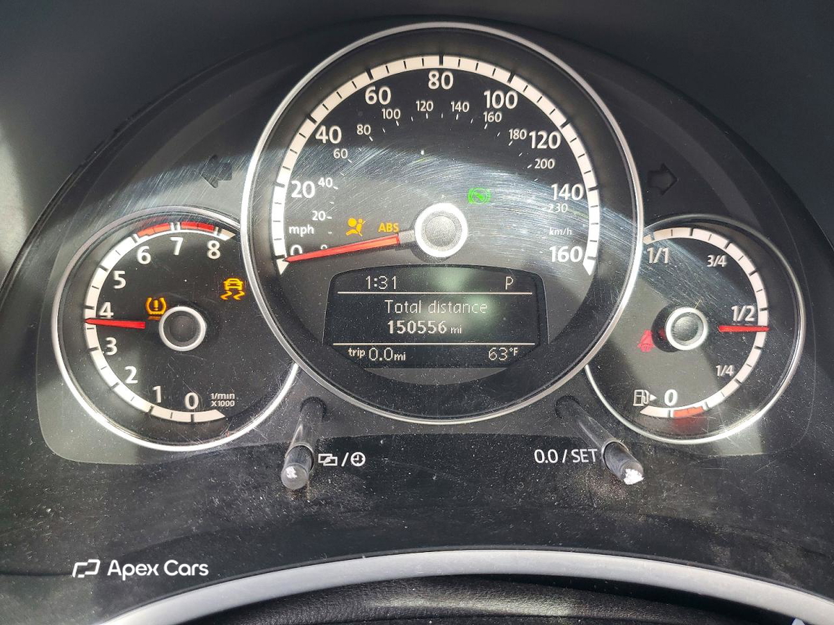 Volkswagen Beetle 2013