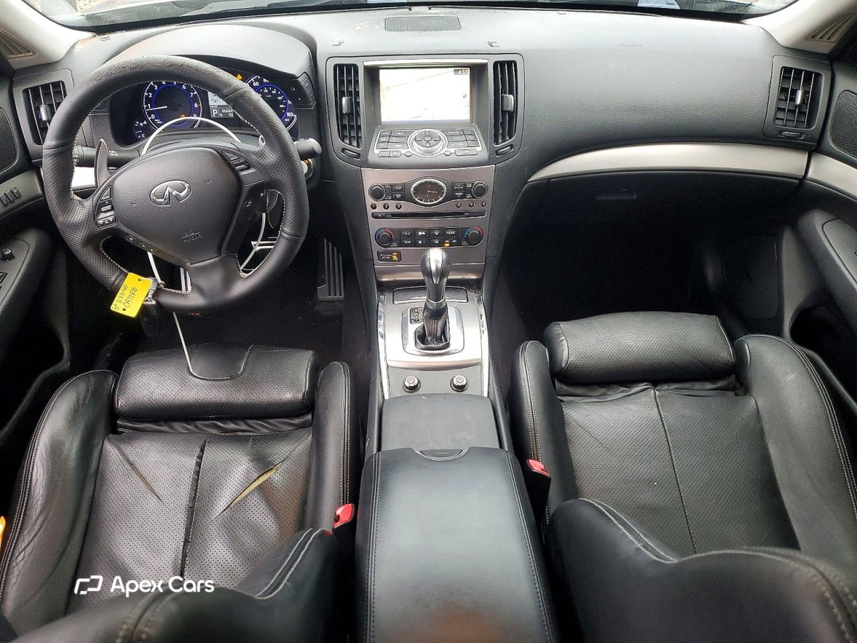 Infiniti G 2010