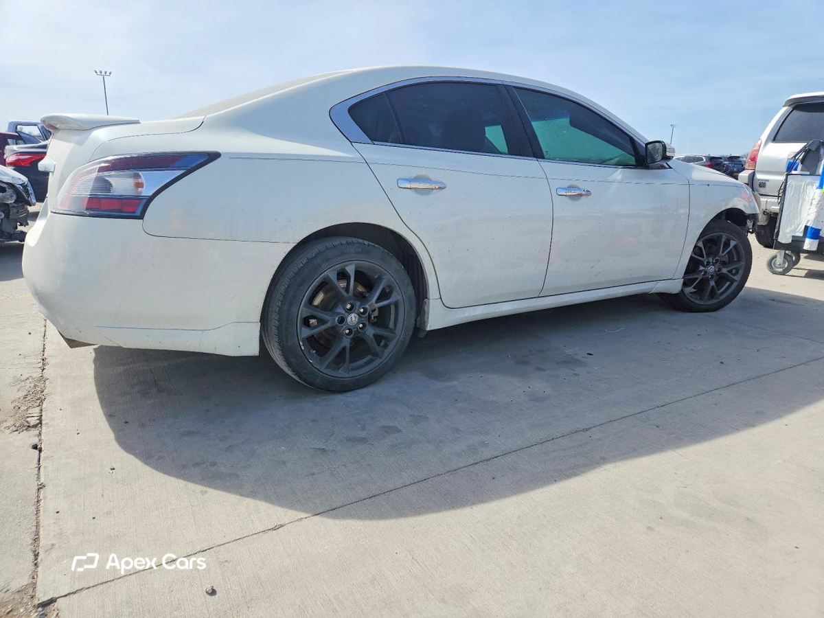 Nissan Maxima 2014