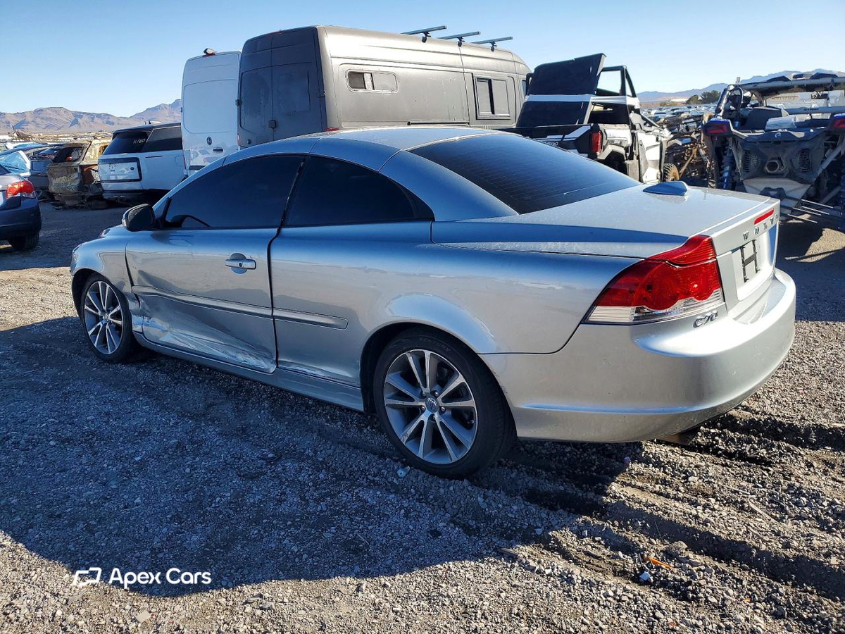 Volvo C70 2010