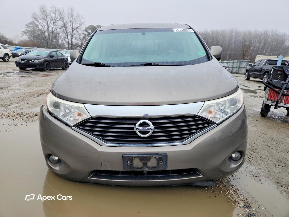 Nissan Quest 2015