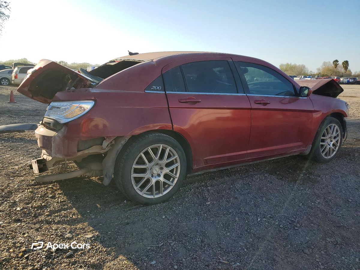 Chrysler 200 2013