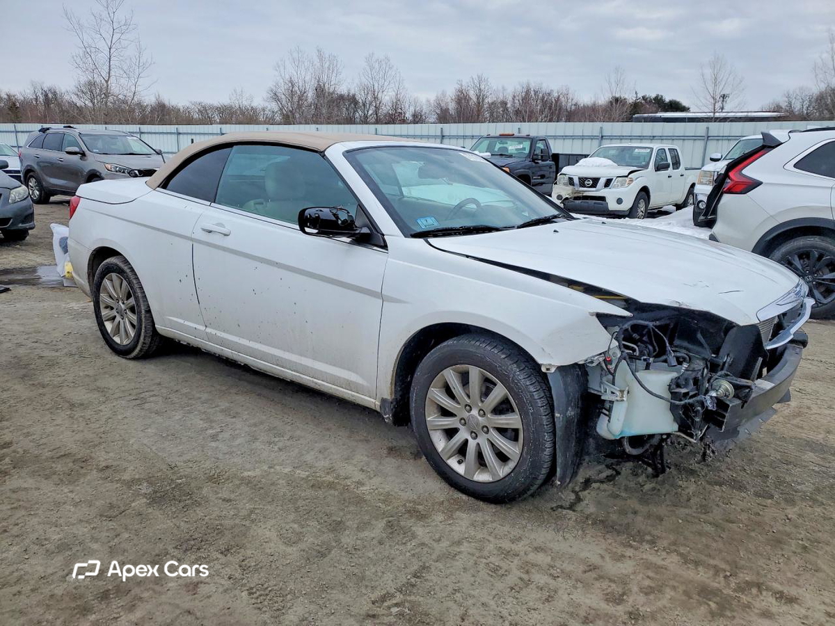 Chrysler 200 2011