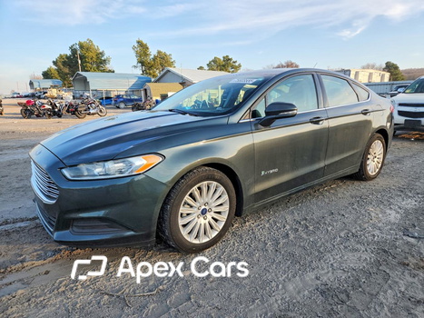 Ford Fusion 2015 - Image 1 of 12