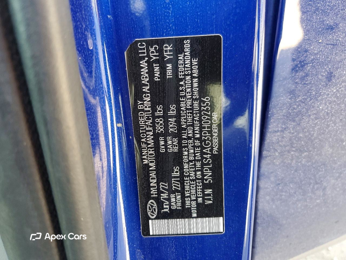Hyundai Elantra 2023