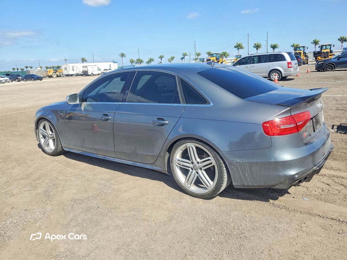 Audi RS4 2015