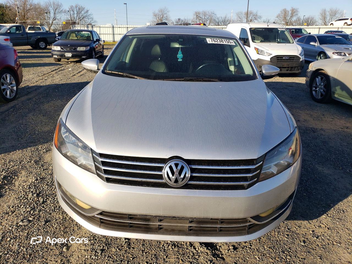 Volkswagen Passat 2012