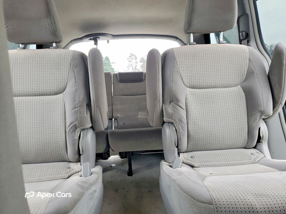 Toyota Sienna 2010