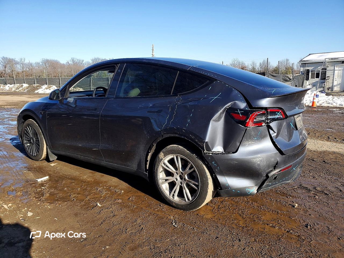 Tesla Model Y 2022