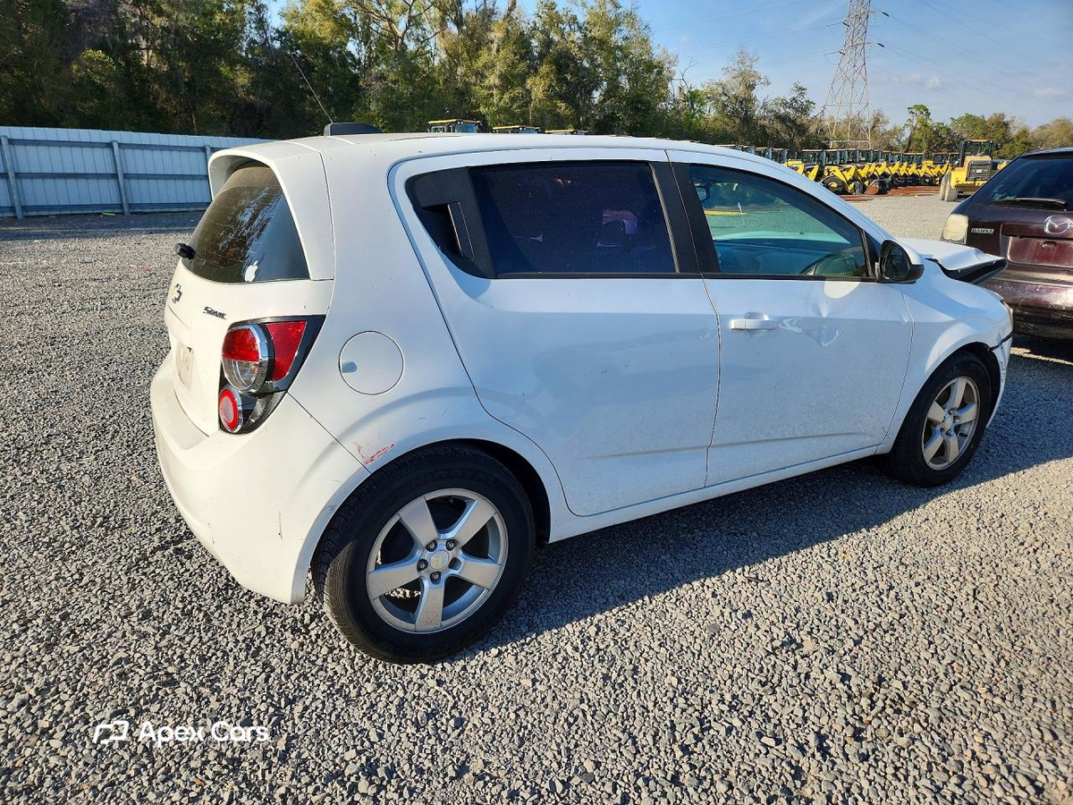 Chevrolet Sonic 2015