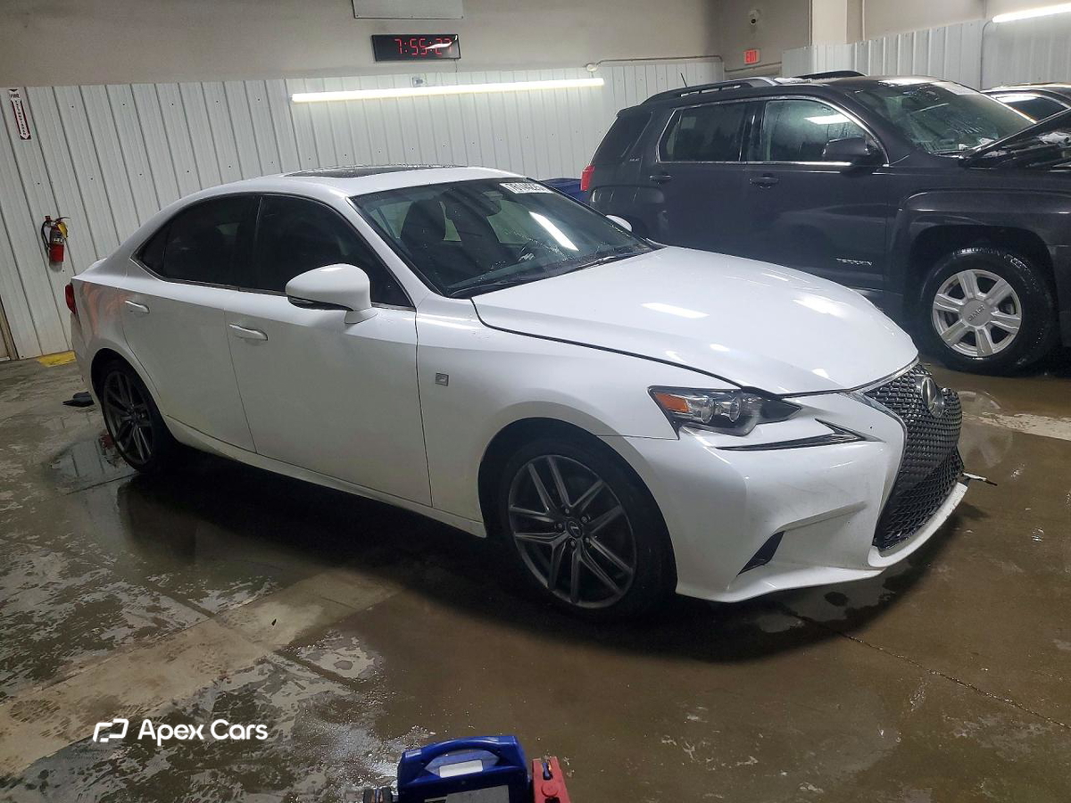 Lexus IS 2015