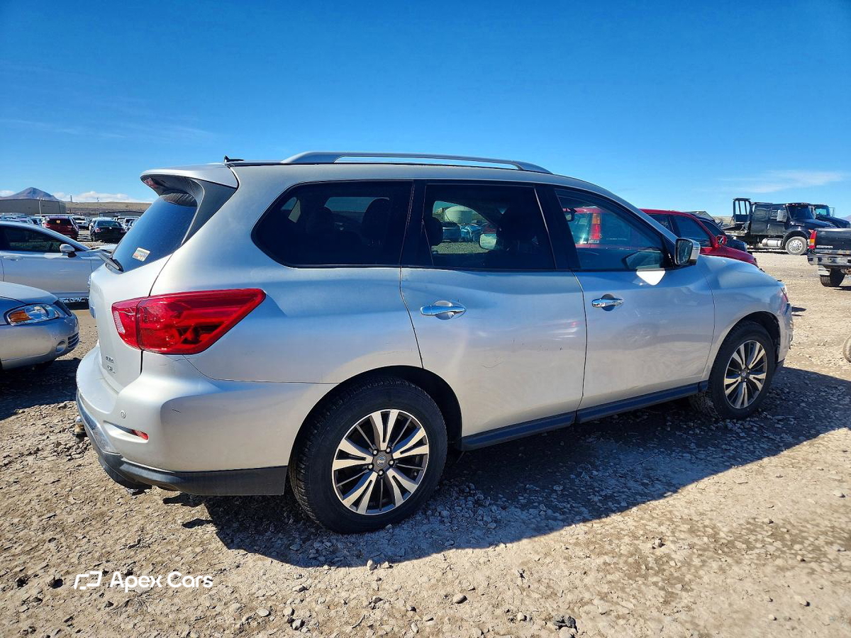 Nissan Pathfinder 2018