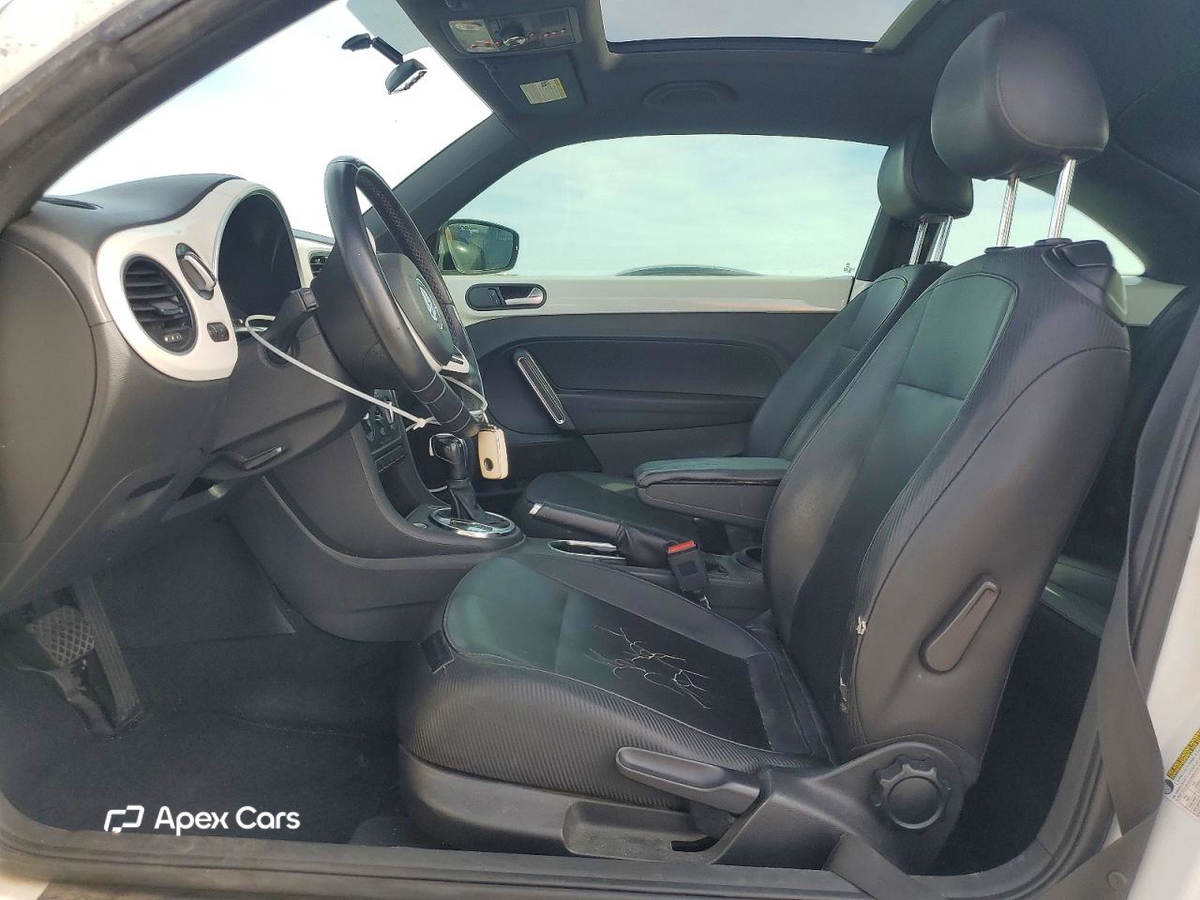 Volkswagen Beetle 2013
