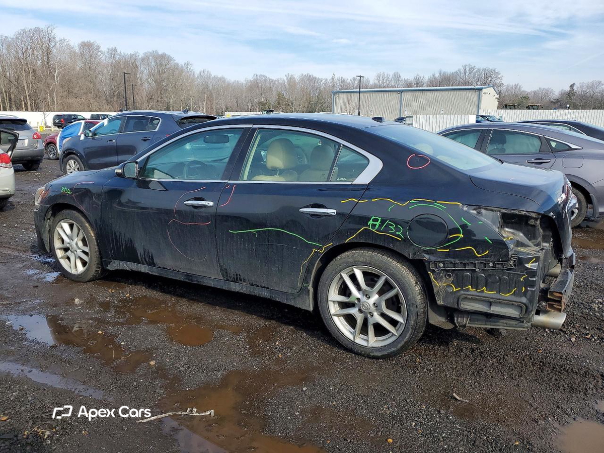 Nissan Maxima 2011