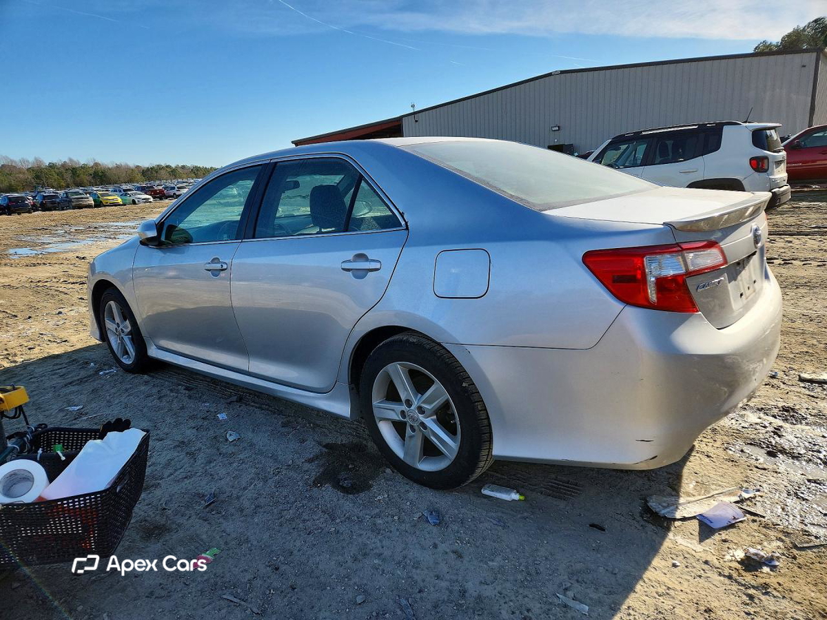 Toyota Camry 2012