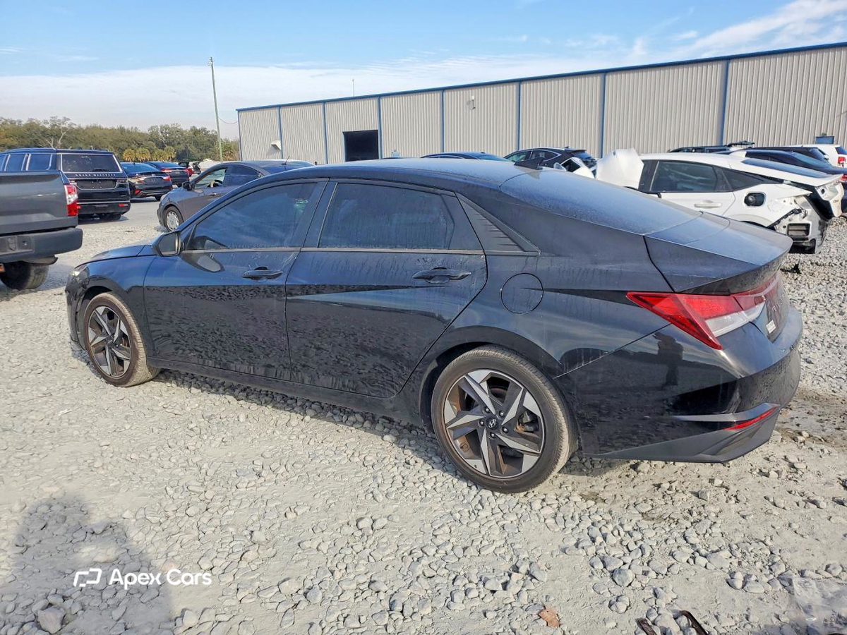 Hyundai Elantra 2023