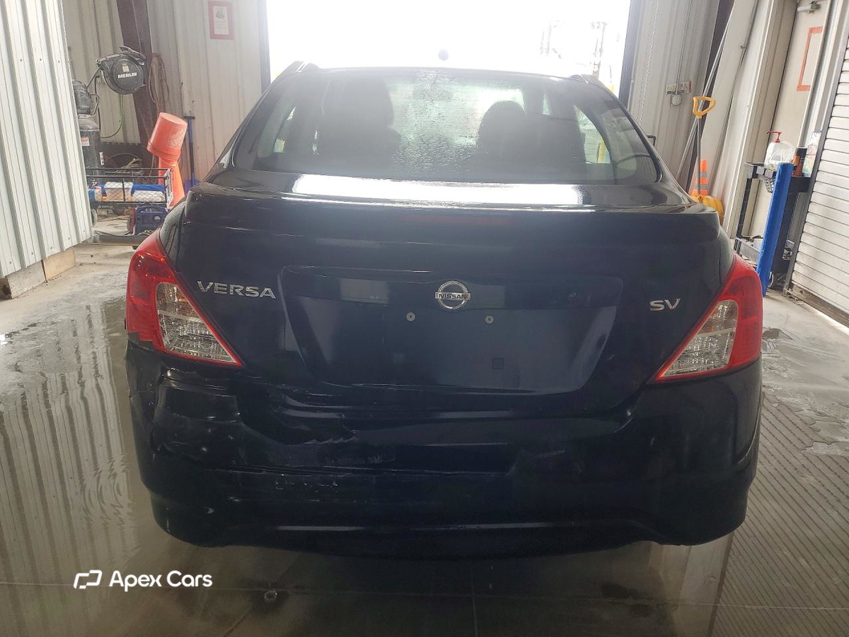 Nissan Versa 2019