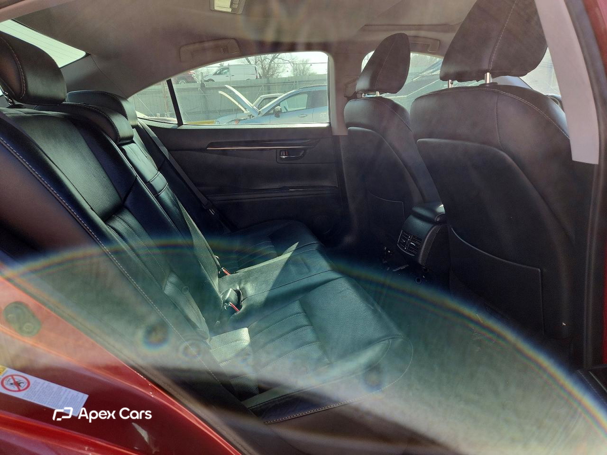 Lexus ES 2016