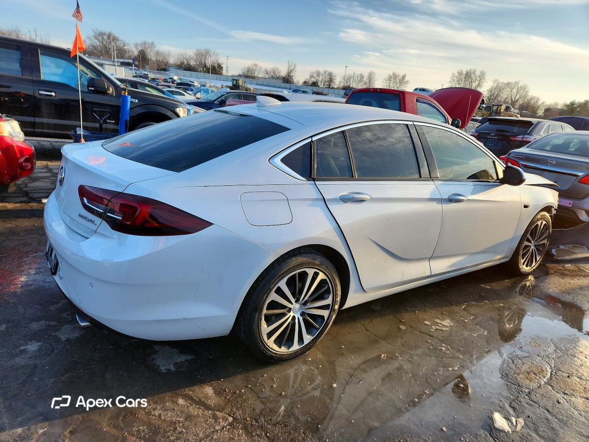 Buick Regal 2018