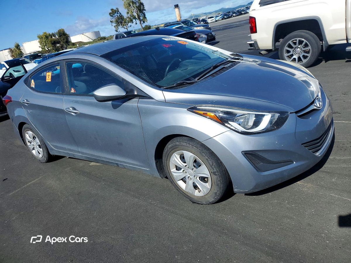 Hyundai Elantra 2016