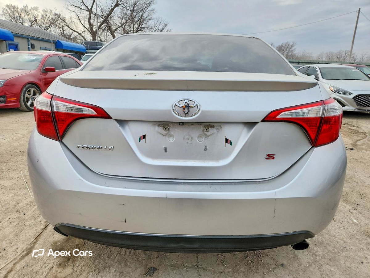 Toyota Corolla 2015