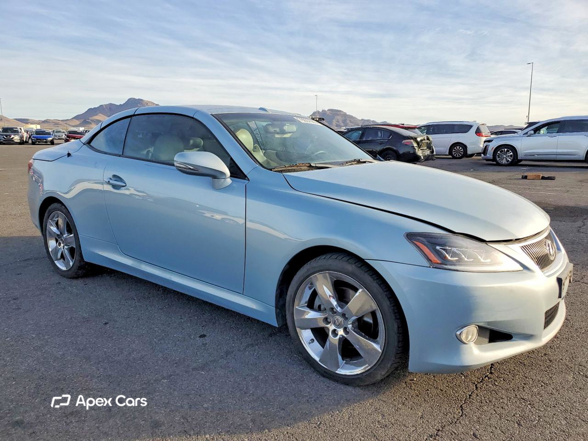 Lexus IS 2010