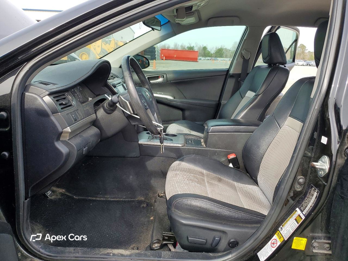 Toyota Camry 2012