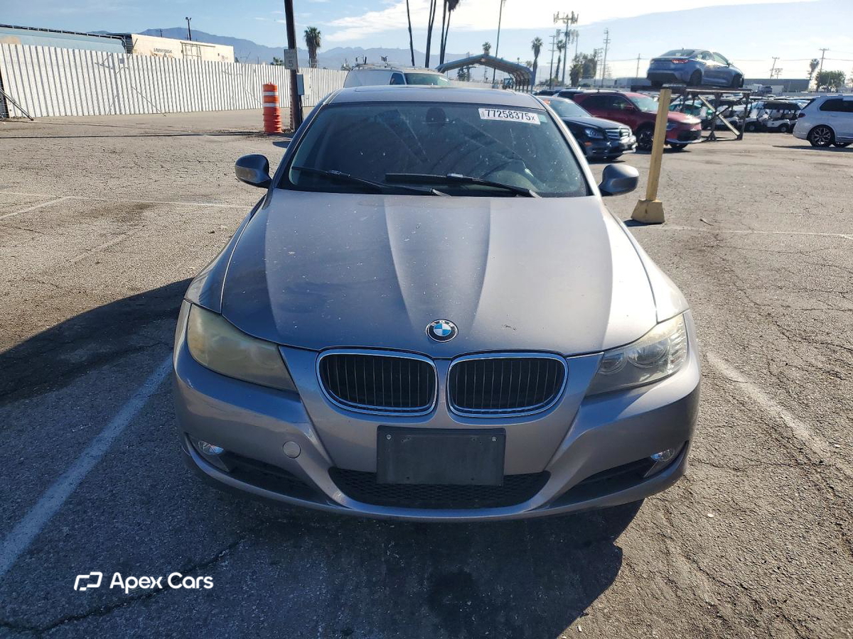 BMW Series 3 2010