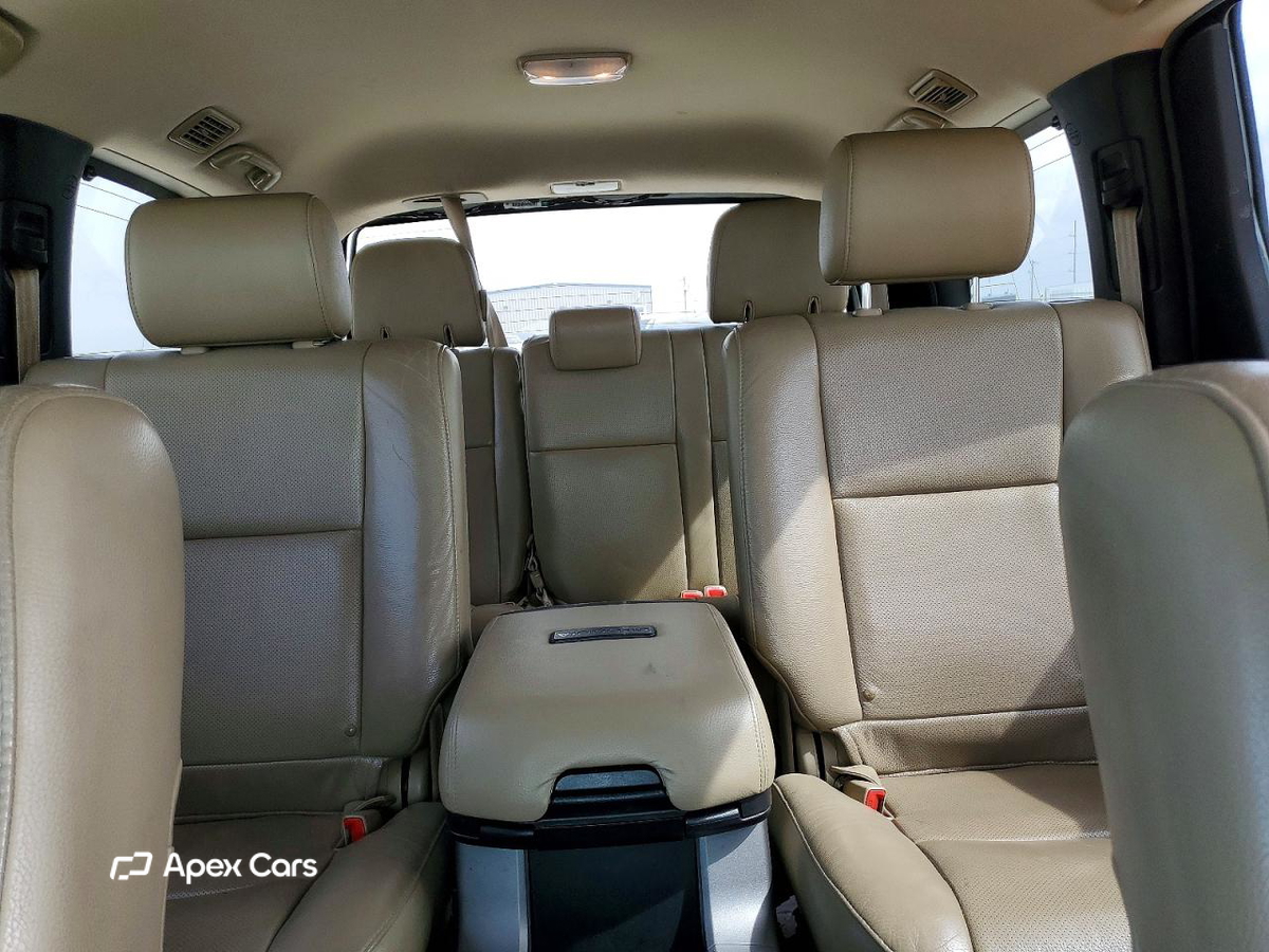 Toyota Sequoia 2013