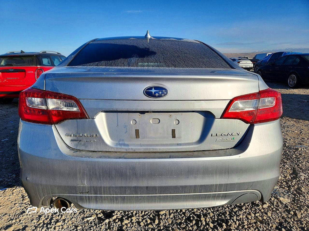 Subaru Legacy 2017