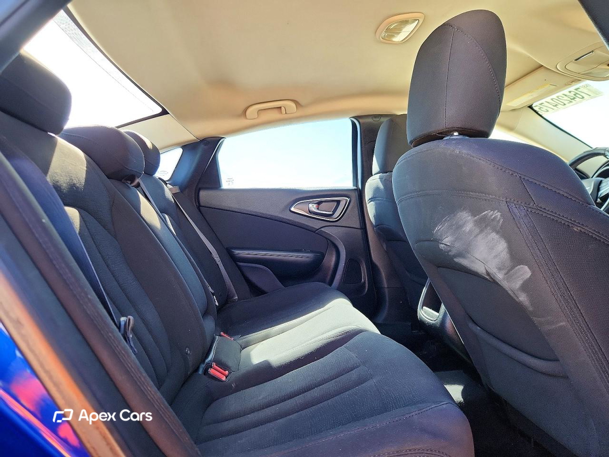 Chrysler 200 2015