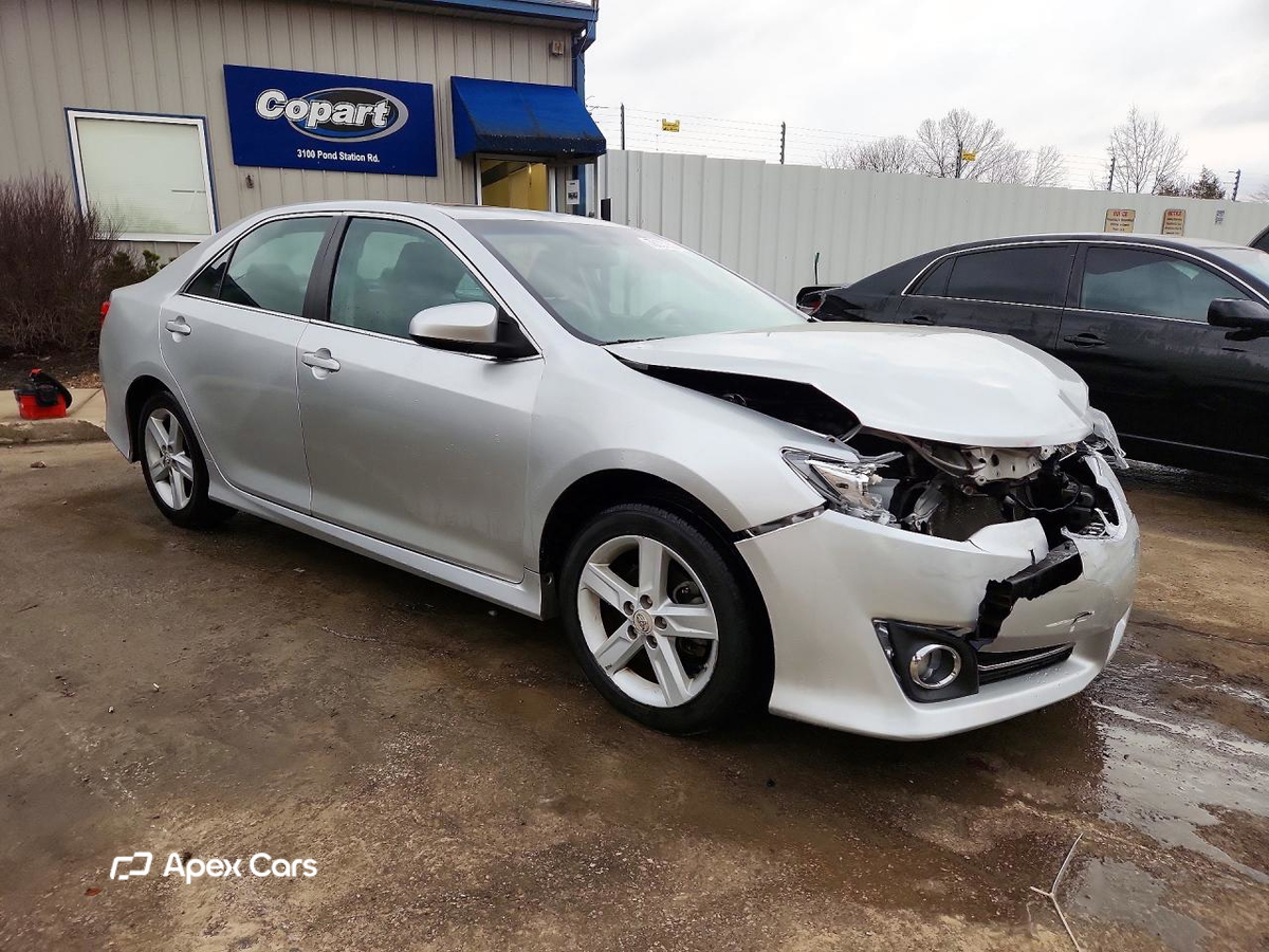 Toyota Camry 2012