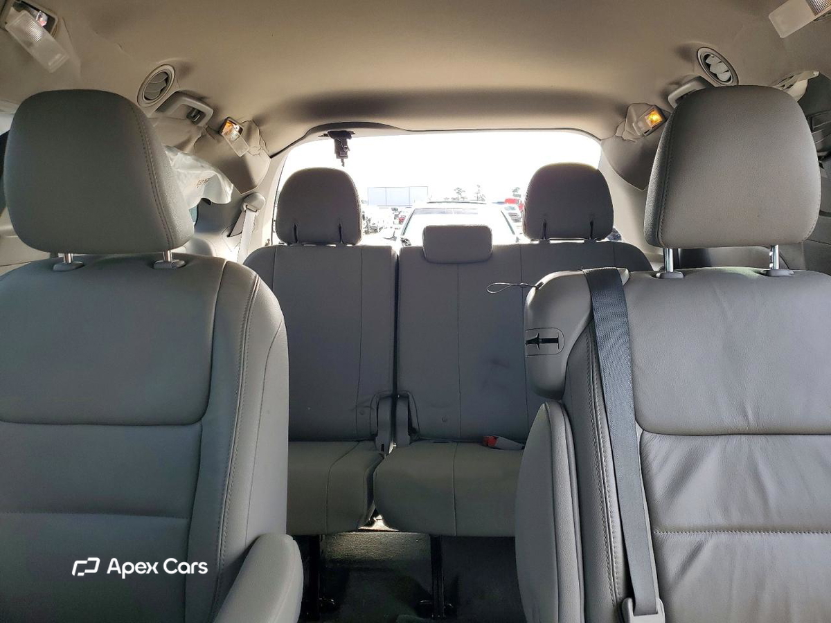 Toyota Sienna 2016